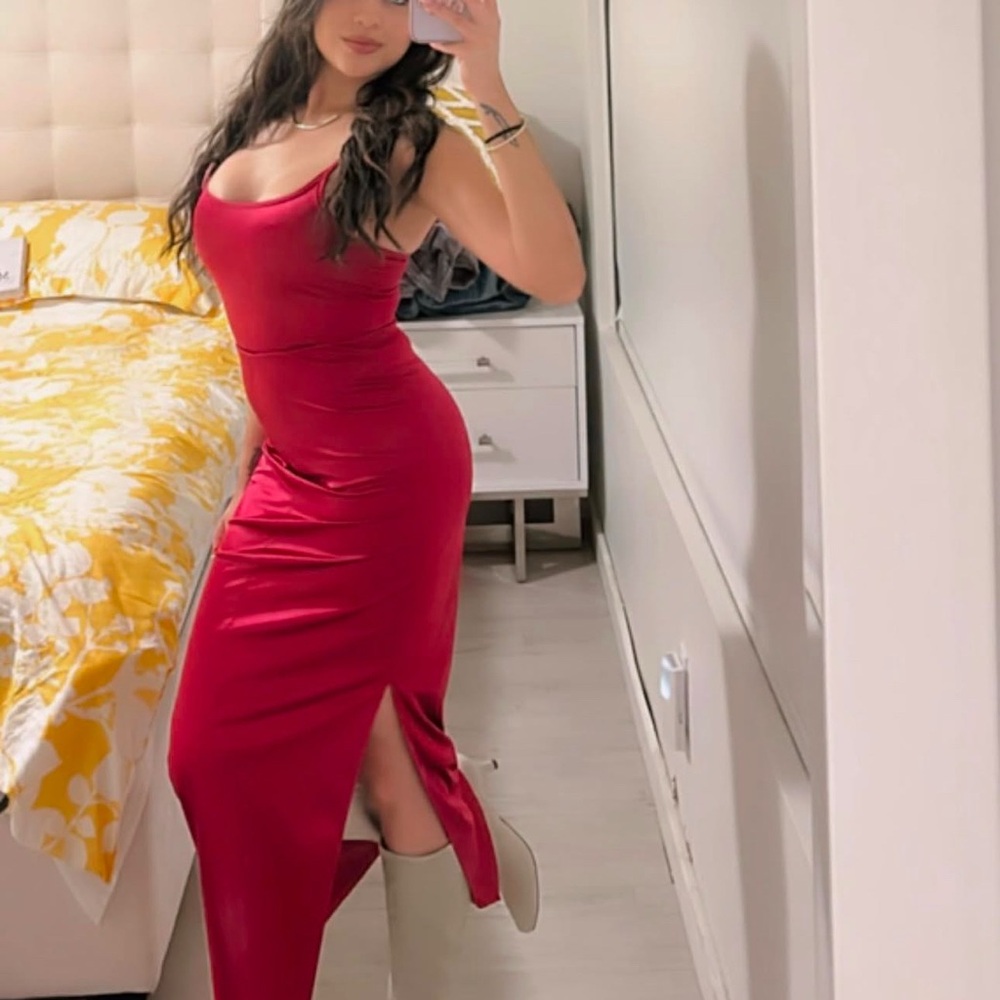 Target Red Bodycon Skirt Set with Slit and Spaghetti Straps for Night Out